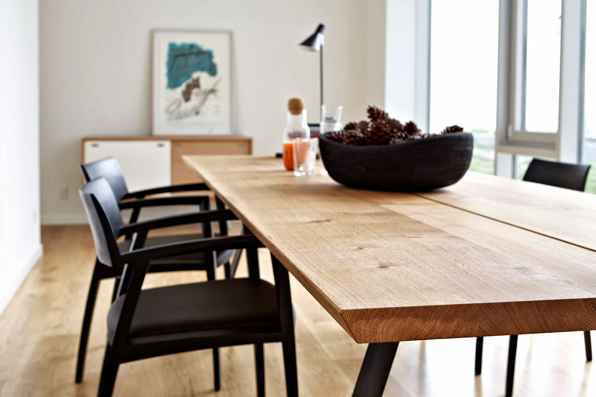 Стол кухонный коричневый. Стол в интерьере. Креативные столы для кухни. Прямоугольный стол на кухню. Стол обеденный Минимализм.